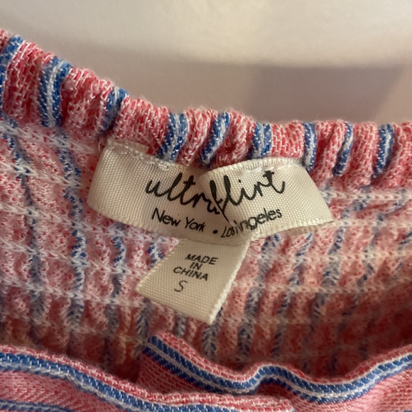 Ultra Flirt - Wide Strap Button Down Crop Top - Pink - Junior’s Size Small - Picture 3 of 8